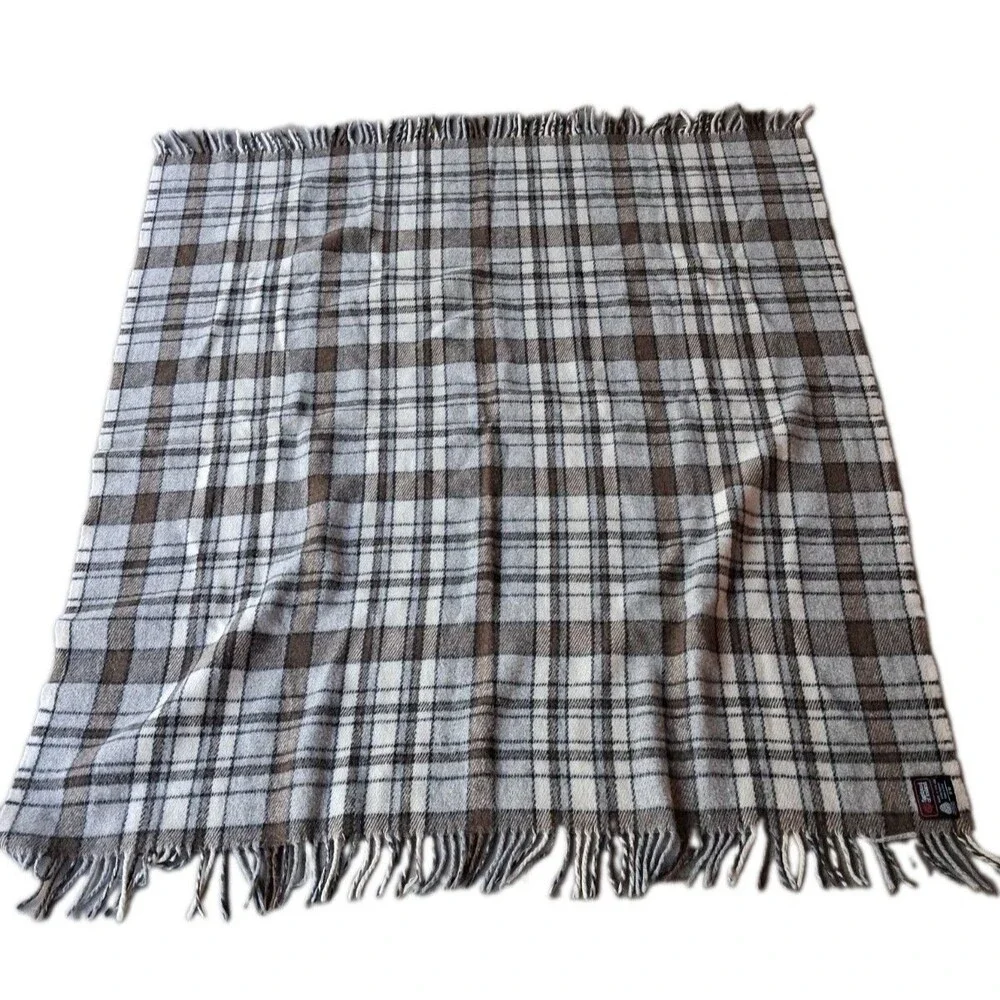 Samband Of Iceland Wool Plaid Brown Throw 61